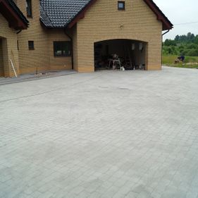 Laying paving